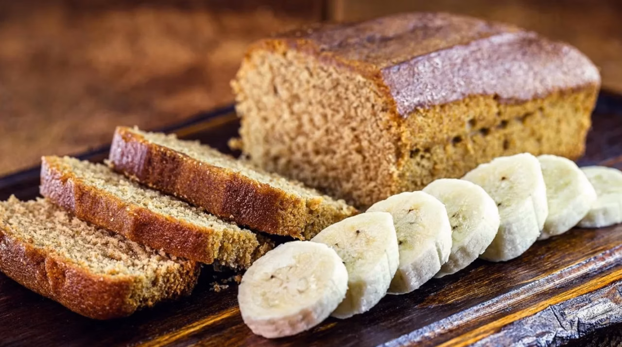 Banana bread sans gluten : recette moelleuse aux noisettes